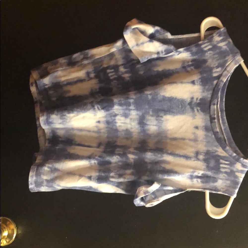Hollister crop top!
